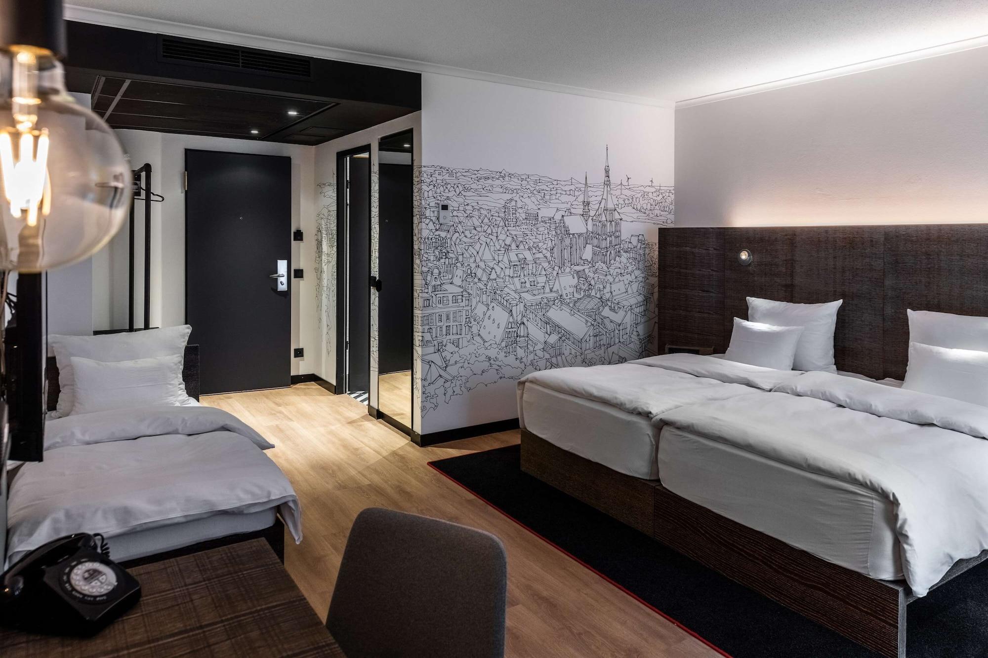 Pentahotel רוסטוק מראה חיצוני תמונה
