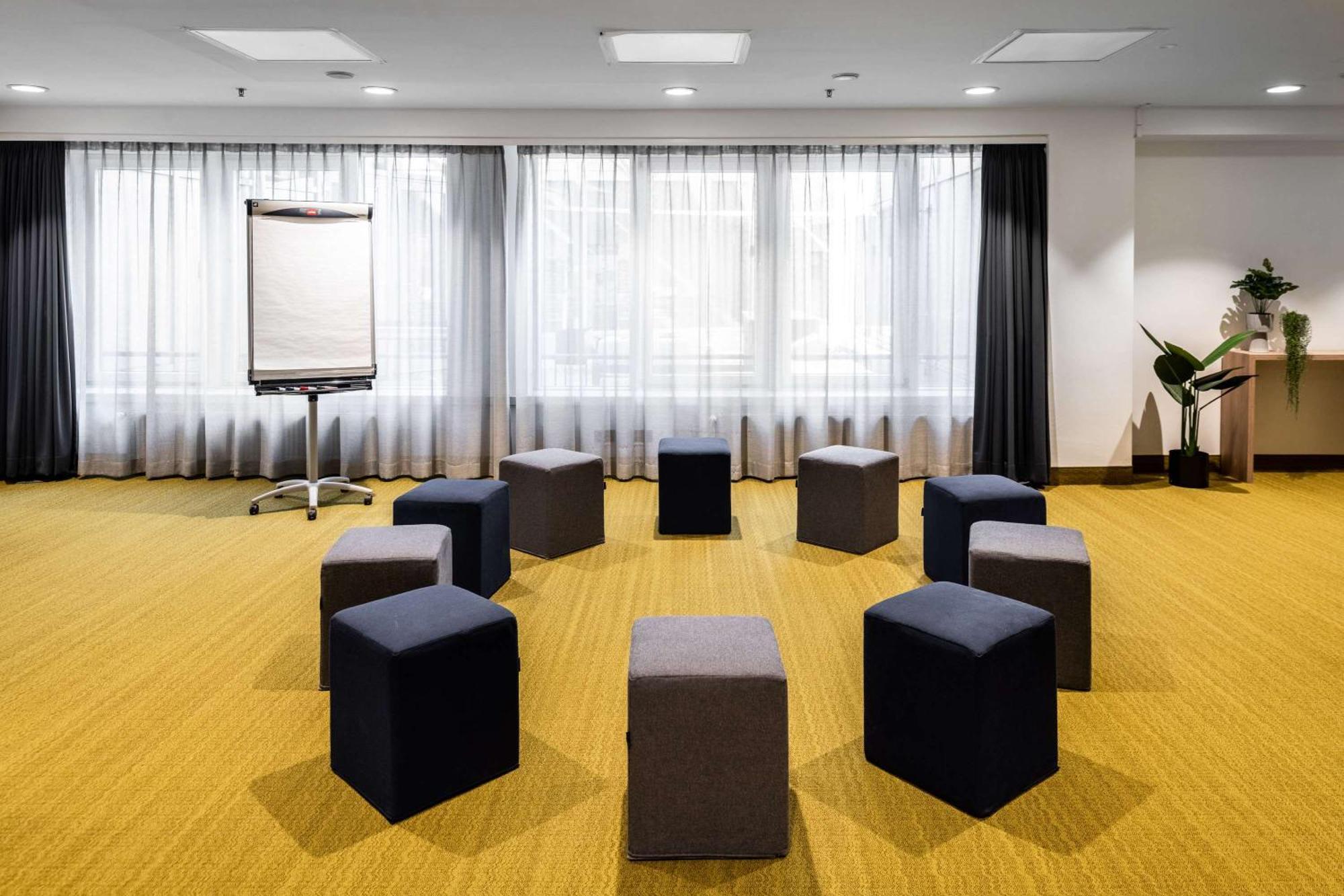 Pentahotel רוסטוק מראה חיצוני תמונה